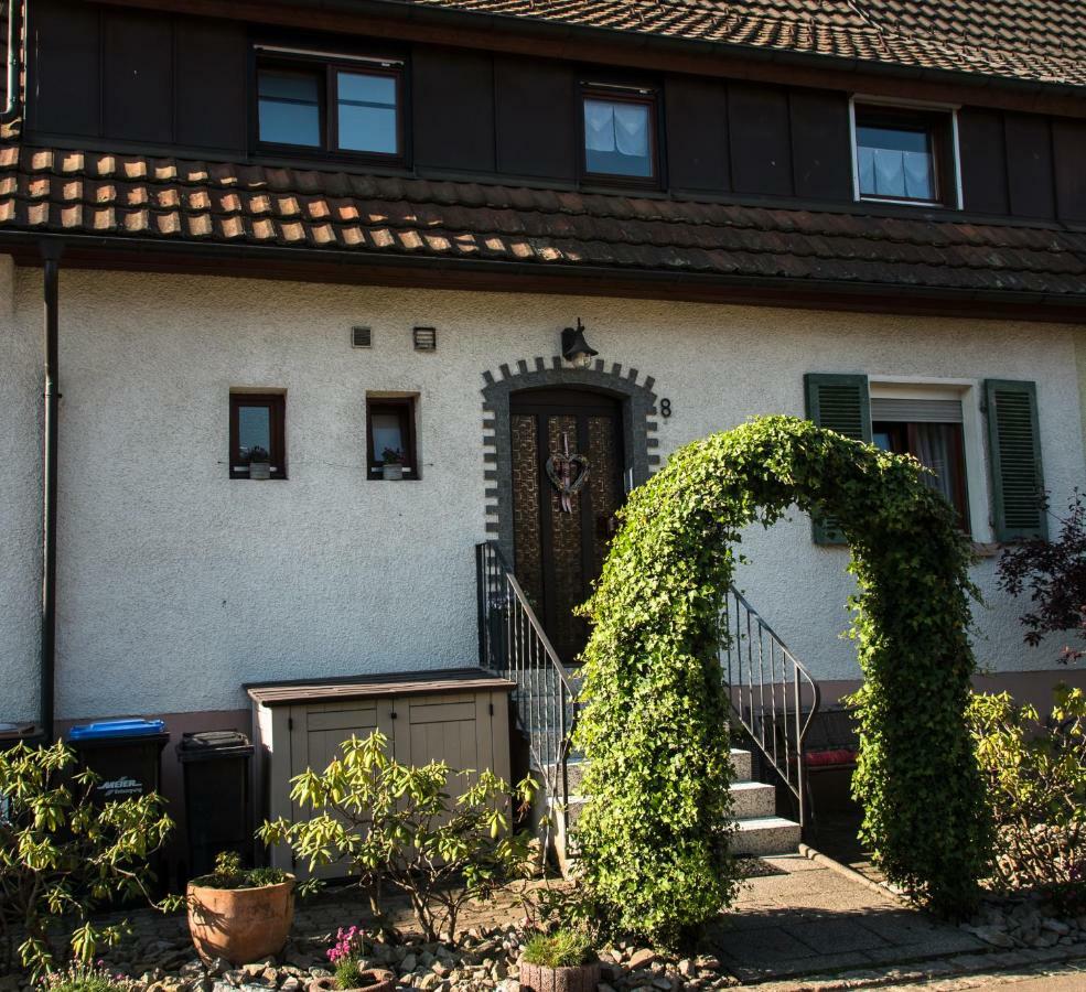 Ferienwohnung "Hirsch Huesli" Schopfheim Luaran gambar